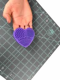 The Gypsy Qulter Heart-Shaped Mat Cleaning Pad