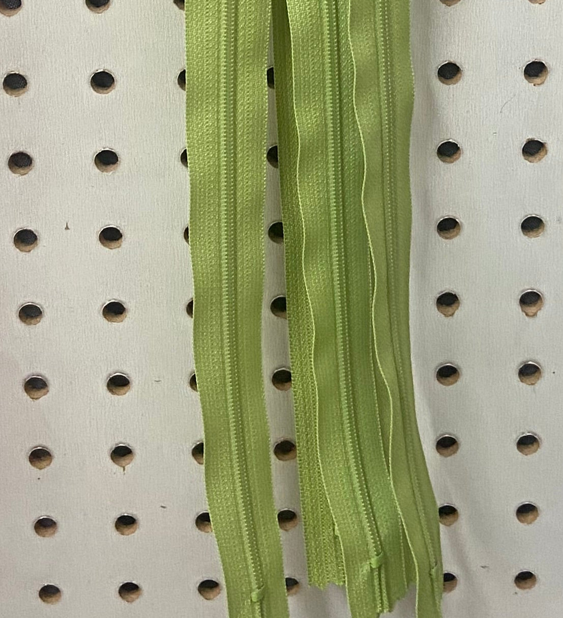 14in Zipper - Lime Green