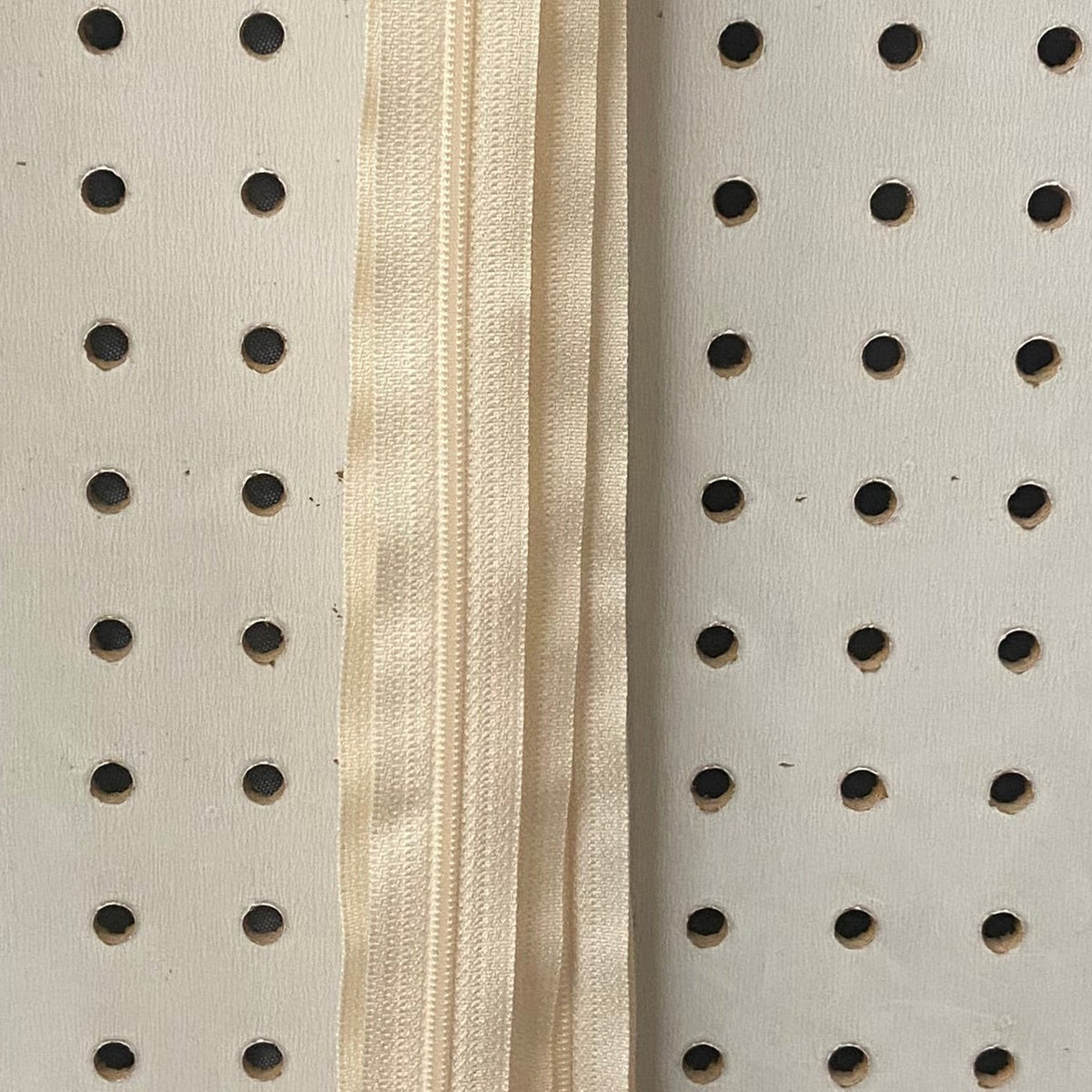 14in Zipper - Off-White